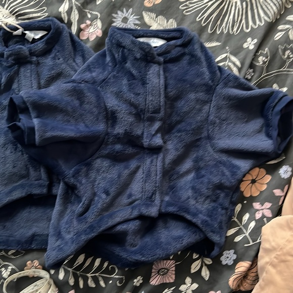 The Company Store Dog jacket. Neither worn. One Large one XL - Picture 2 of 8